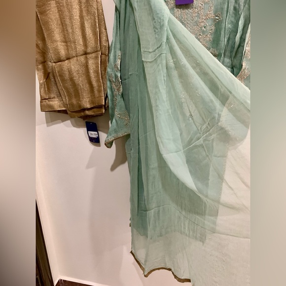 Chinyere Elegant Mint Green Embroidered Women's Dress - Picture 6 of 13